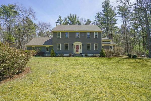 62 Forest St, Duxbury, MA 02332