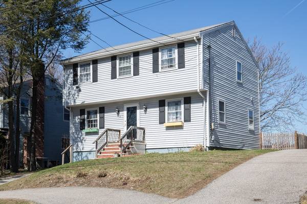 18 Wellington Lane Ave, Lexington, MA 02421