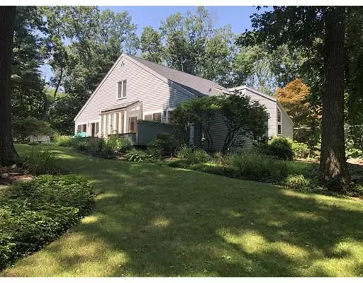 Sherborn, MA 01770,39 Green Lane