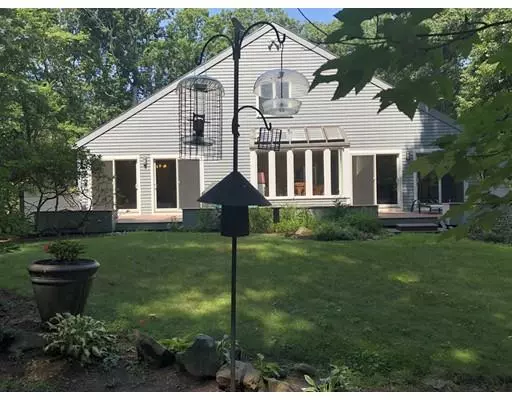 39 Green Lane, Sherborn, MA 01770