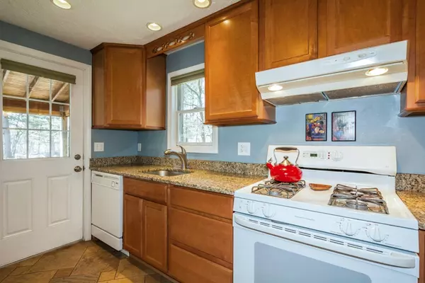 Mansfield, MA 02048,106 Walnut St