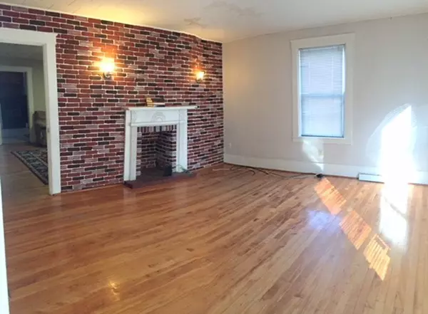 Leominster, MA 01453,119 Hamilton St