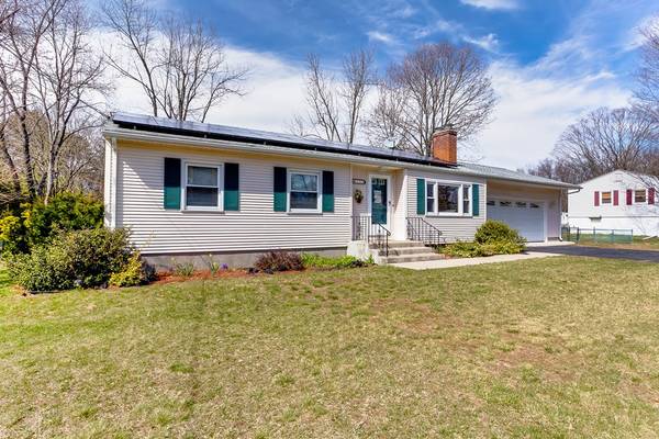 154 Yarmouth Street, Longmeadow, MA 01106