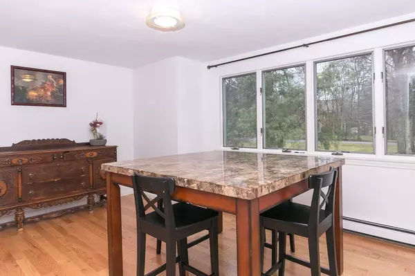 Halifax, MA 02338,11 Pheasant Hill Rd