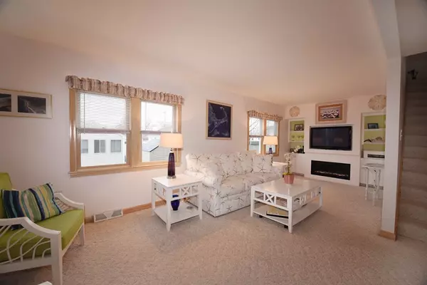 Marshfield, MA 02050,43 Newport St