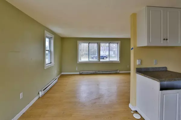 West Warwick, RI 02893,178 Lockwood St