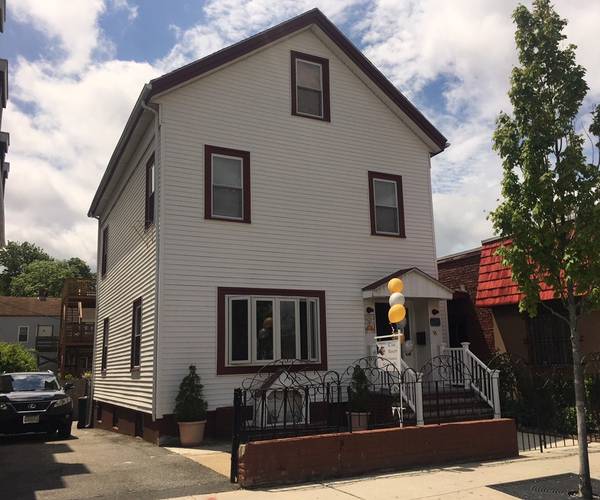 96 Broadway, Somerville, MA 02145