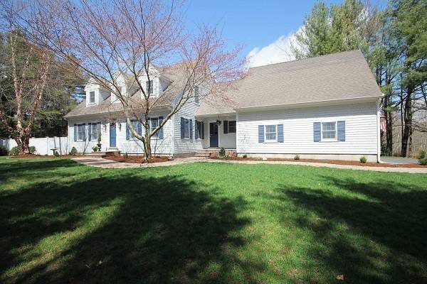 23 Hiller Road, Rochester, MA 02770