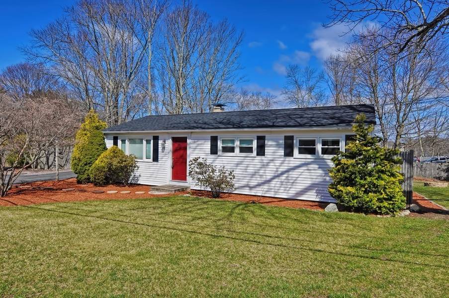 6 Redbird Rd, Wrentham, MA 02093