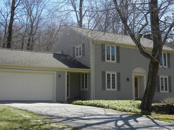 8 Russell Road, Wilbraham, MA 01095