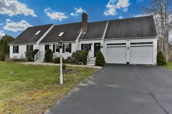 10 Queens Way, Sandwich, MA 02563