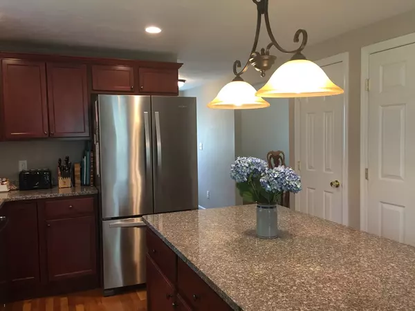 Plymouth, MA 02360,8 Chapman Lane