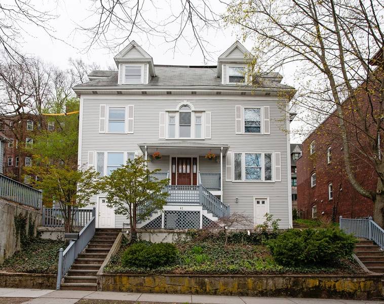 41 University Rd, Brookline, MA 02445