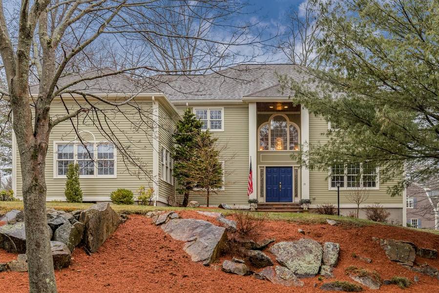 35 Middlebury Ln, Beverly, MA 01915