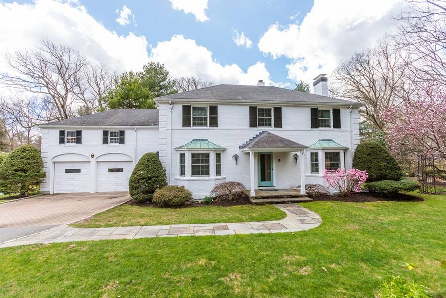 26 Edmunds Rd, Wellesley, MA 02481