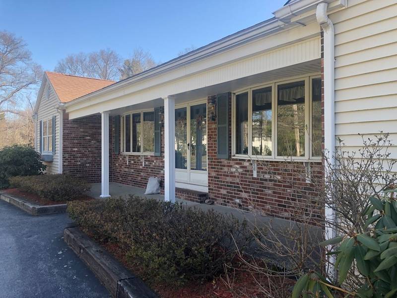 59 Church St, Raynham, MA 02767