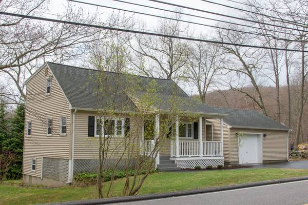 79 Elmwood St, Millbury, MA 01527