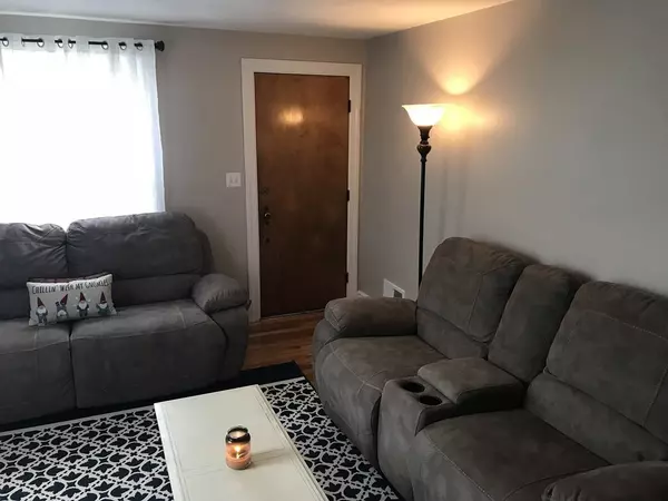 Pawtucket, RI 02861,46 Mount Vernon Blvd