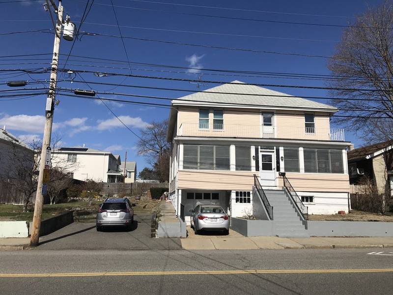 453 Malden St, Revere, MA 02151