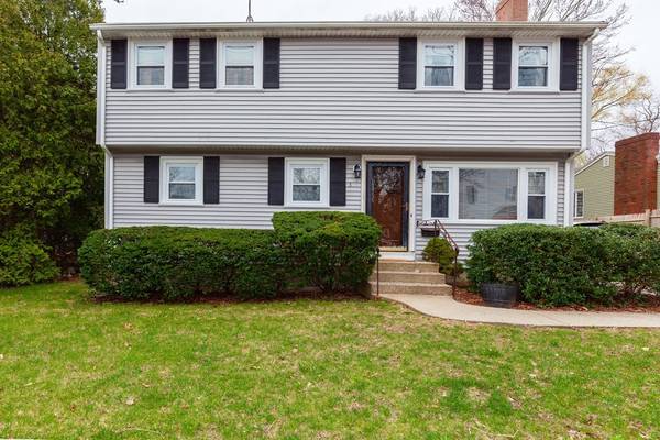 307 Sprague St, Dedham, MA 02026