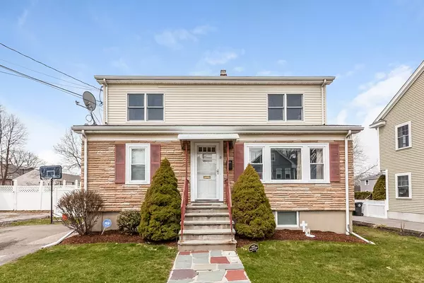 15 Ralph St, Watertown, MA 02472