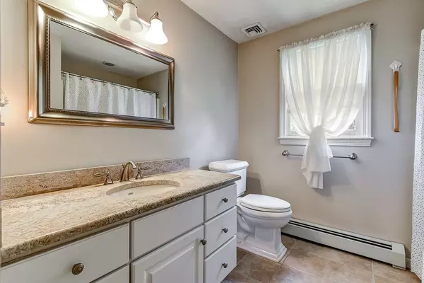 Halifax, MA 02338,10 Fairway Dr