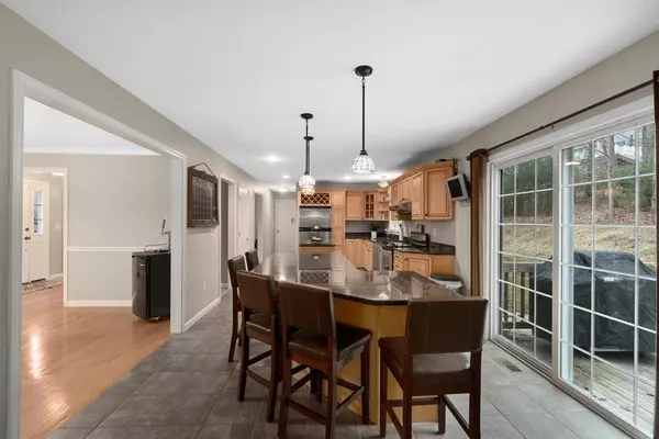 Sturbridge, MA 01518,2 Draper Woods Rd