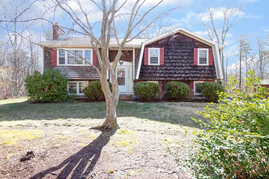 38 Turtle Cove Rd, Sandwich, MA 02537