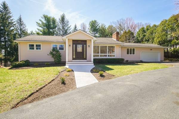 50 Colonial Rd, Sutton, MA 01590