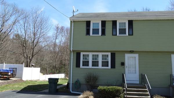 43 Green St #43, Medfield, MA 02052