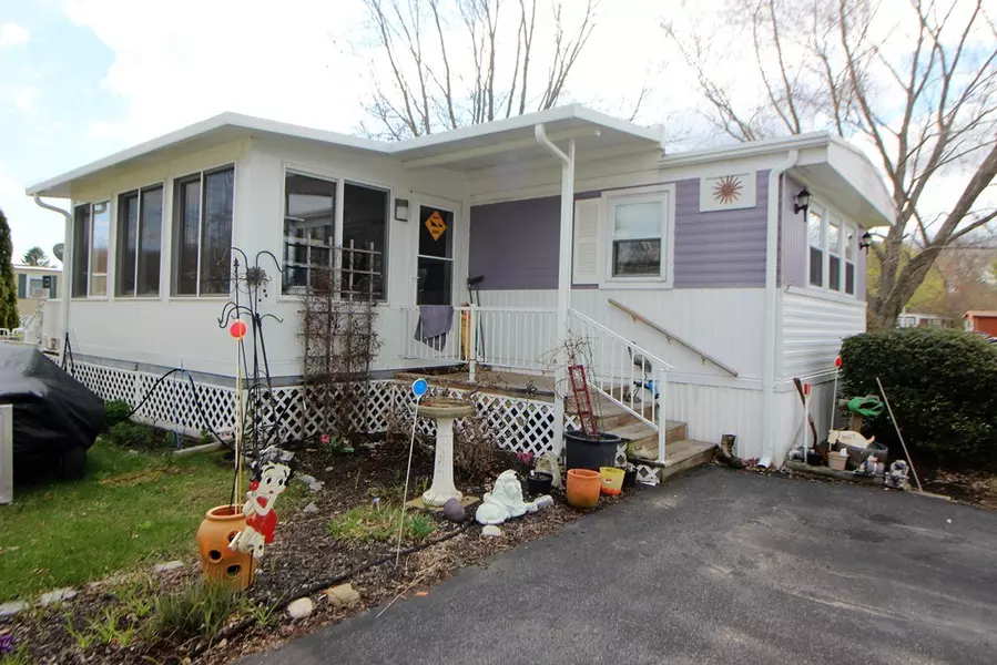 62 Catherine Drive, Attleboro, MA 02703