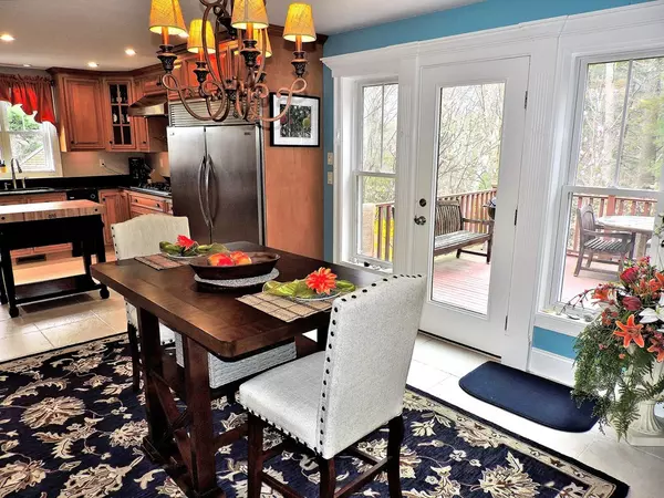 Plymouth, MA 02360,300 Summer