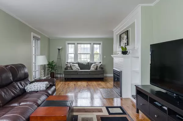 Braintree, MA 02184,33 Pleasant St