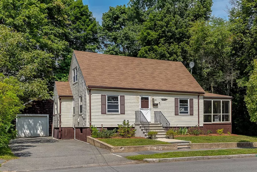 29 Lafayette St, Marblehead, MA 01945