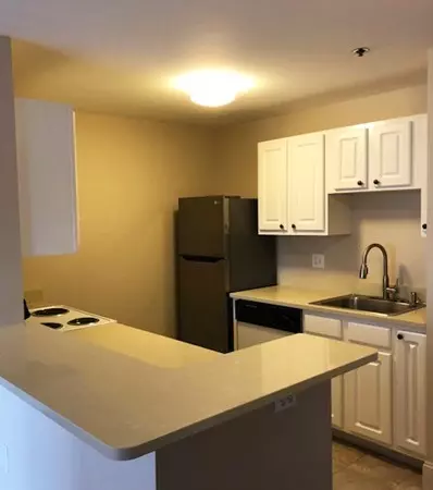 Boston, MA 02114,150 Staniford Street #429