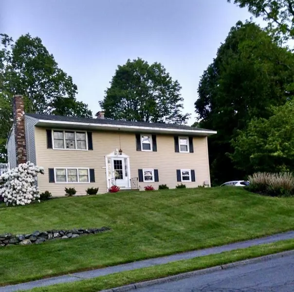 2 Edgehill Circle, Danvers, MA 01923