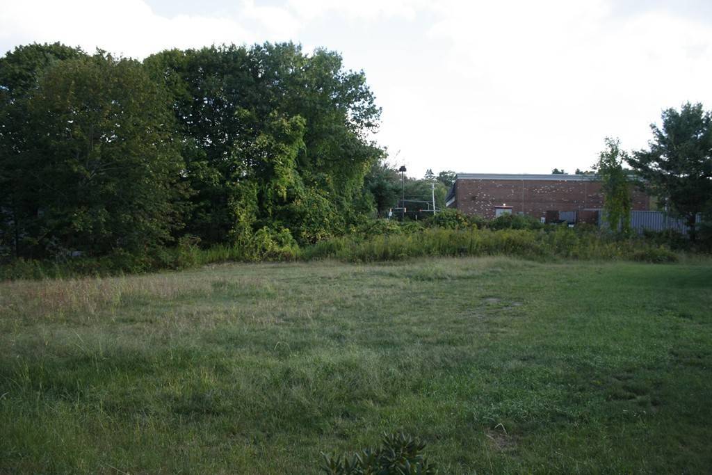 Auburn, MA 01501,6 Pioneer Ln