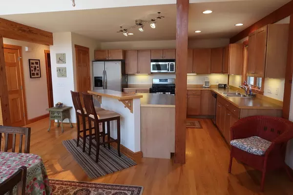 Westhampton, MA 01027,56 Southampton Rd