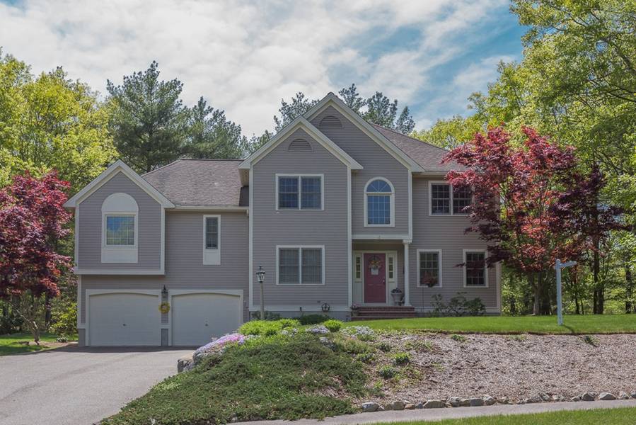 12 Hickory Lane, Georgetown, MA 01833