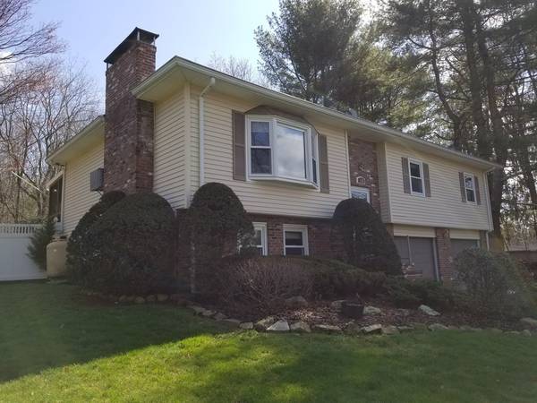 109 Upper Gore Rd, Webster, MA 01570