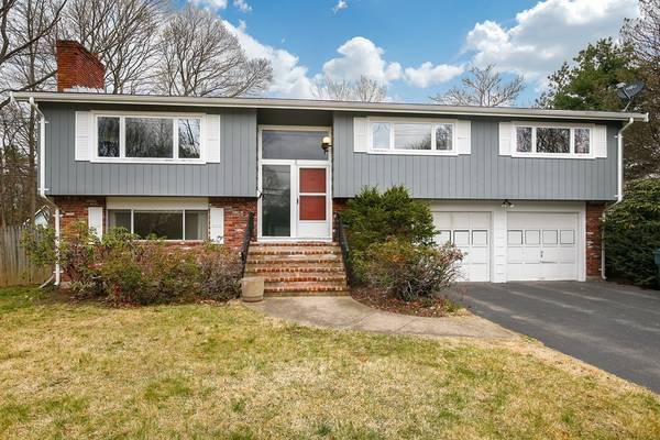 2 Bent Avenue, Wayland, MA 01778