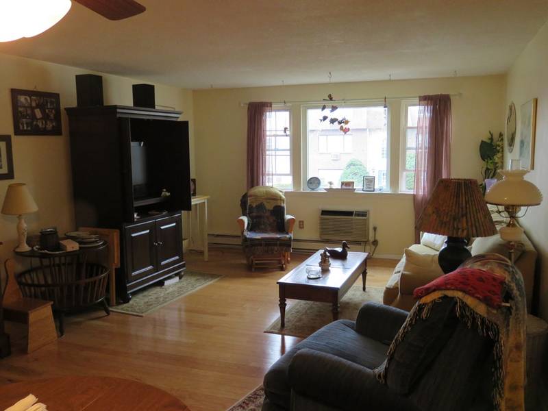 180 Main St #5201, Bridgewater, MA 02324