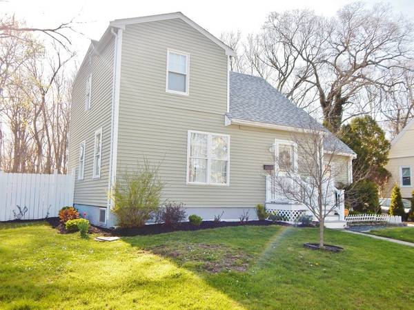 24 Oneida Ave, Brockton, MA 02301