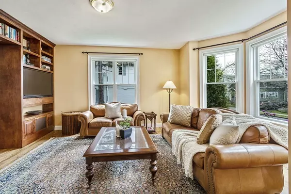 Natick, MA 01760,12 Lincoln Street #1