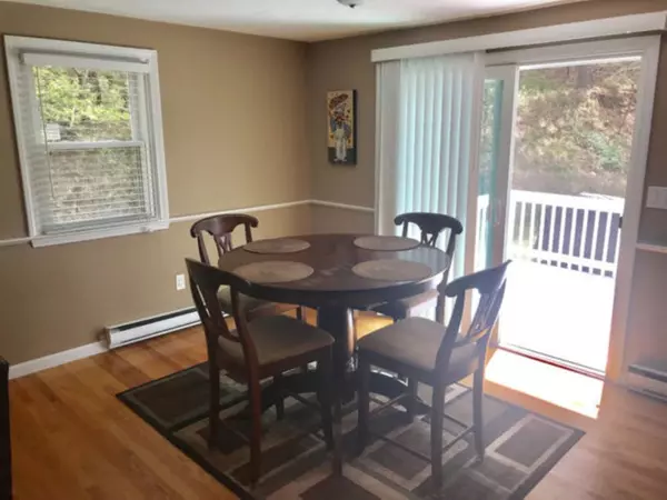 Plymouth, MA 02360,72 Carver Rd