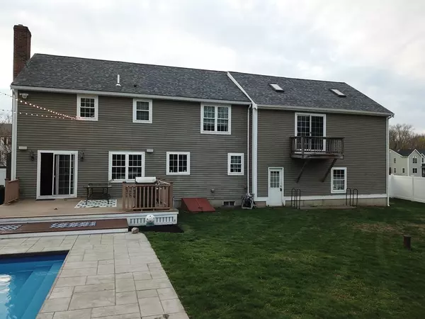 Whitman, MA 02382,11 Jacobs Lane