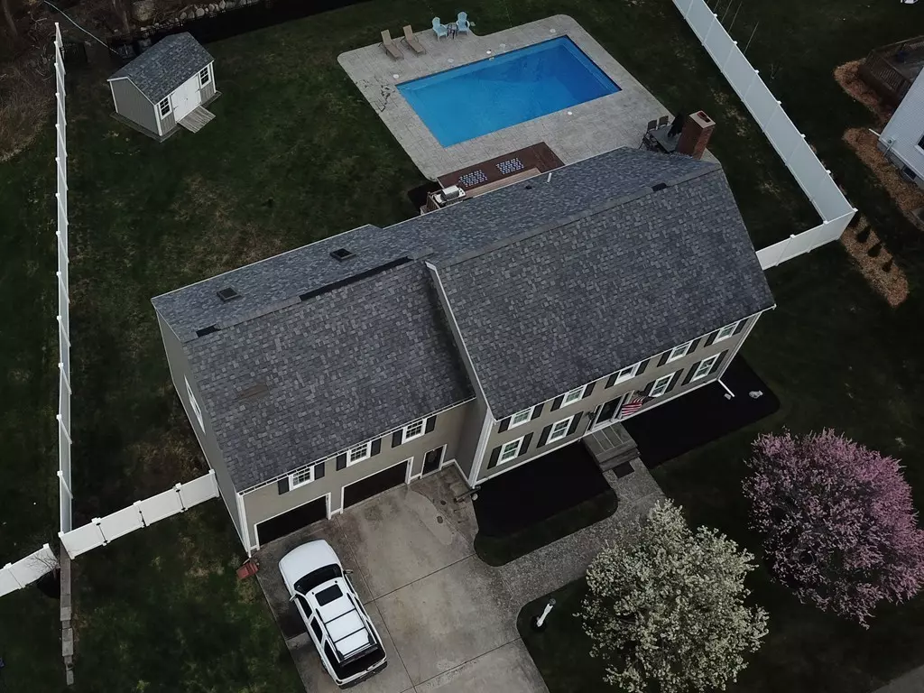 Whitman, MA 02382,11 Jacobs Lane