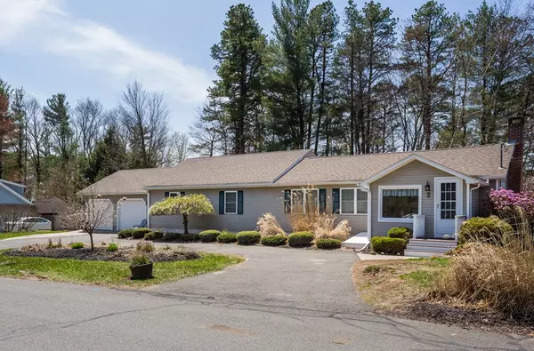 Southwick, MA 01077,2 Pine Road