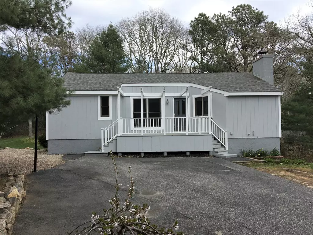 Falmouth, MA 02536,45 Braeburn Ct