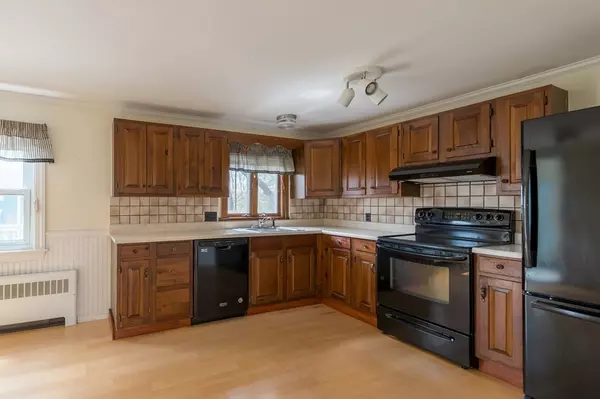 Ipswich, MA 01938,27 Island Park Road